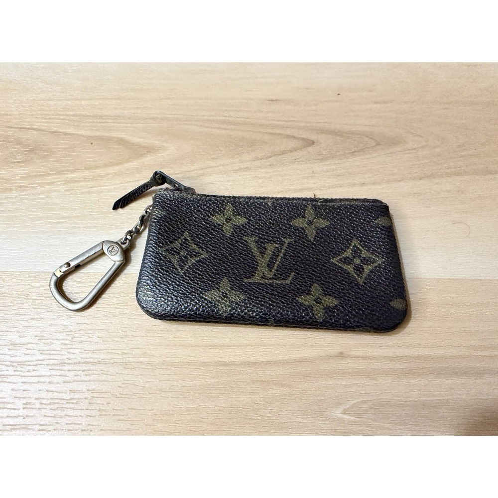 Vintage 1980's Louis Vuitton Cles Key Pouch Monogram Project Zipper Flaw